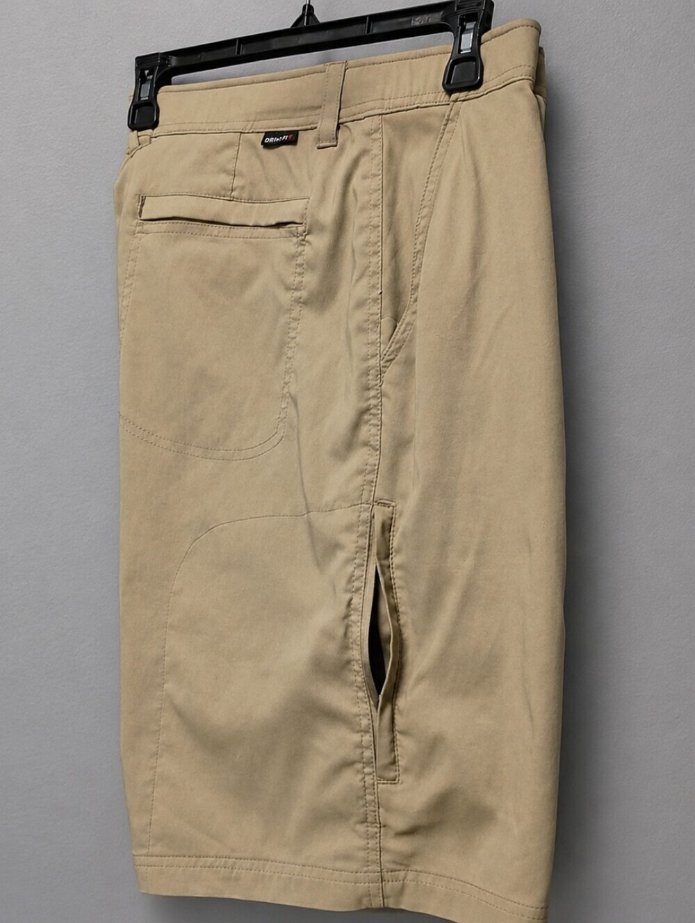 Gerry Khaki men's Shorts - Classic Comfort  5 Pockets Size 36 Light Brown